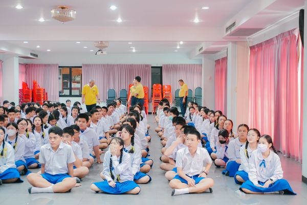 โรงเรียนปรีชานุศาสน์